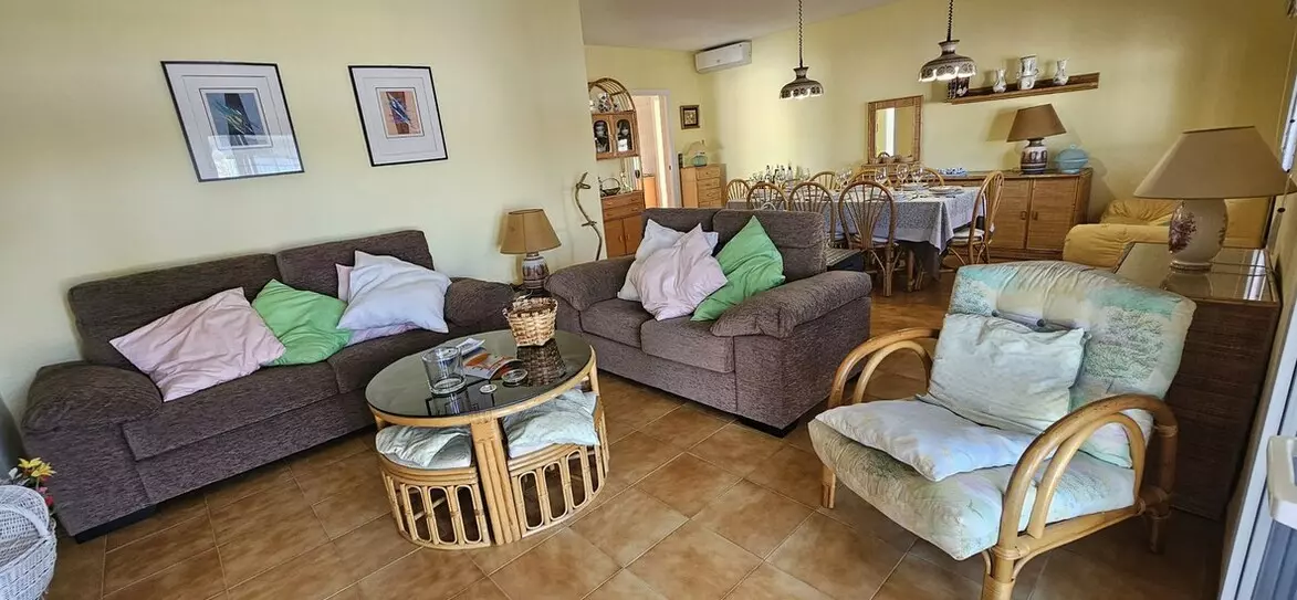 5-bedroom Villa In Orihuela Costa, Spain (207 M²)