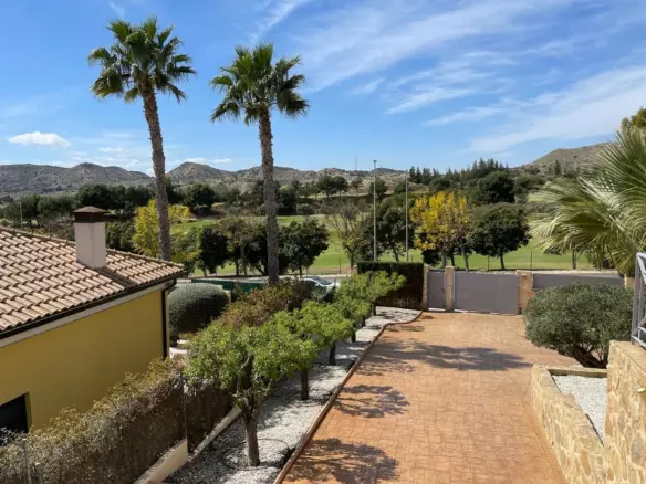6-bedroom Villa In Monforte Del Cid, Spain (453 M²)