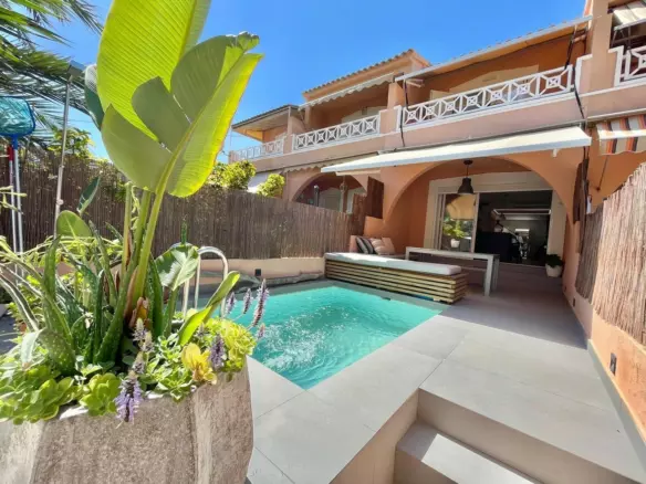 2-bedroom Town House In Santa Pola, Spain (90 M²)