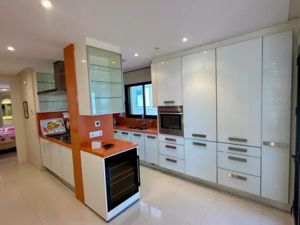2-bedroom Apartment In Guardamar Del Segura, Spain (160 M²)