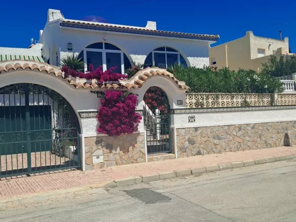 3-bedroom Villa In San Miguel De Salinas, Spain (173 M²)