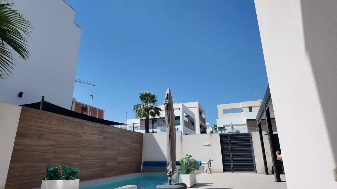 4-bedroom Apartment In Benijofar, Spain (179 M²)