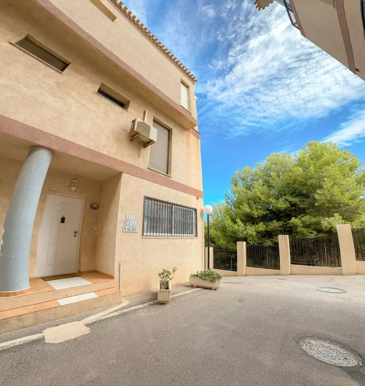 x-269cce010667276cf36d4d7b-7c5743 4-bedroom Apartment In Orihuela Costa, Spain (157 M²)