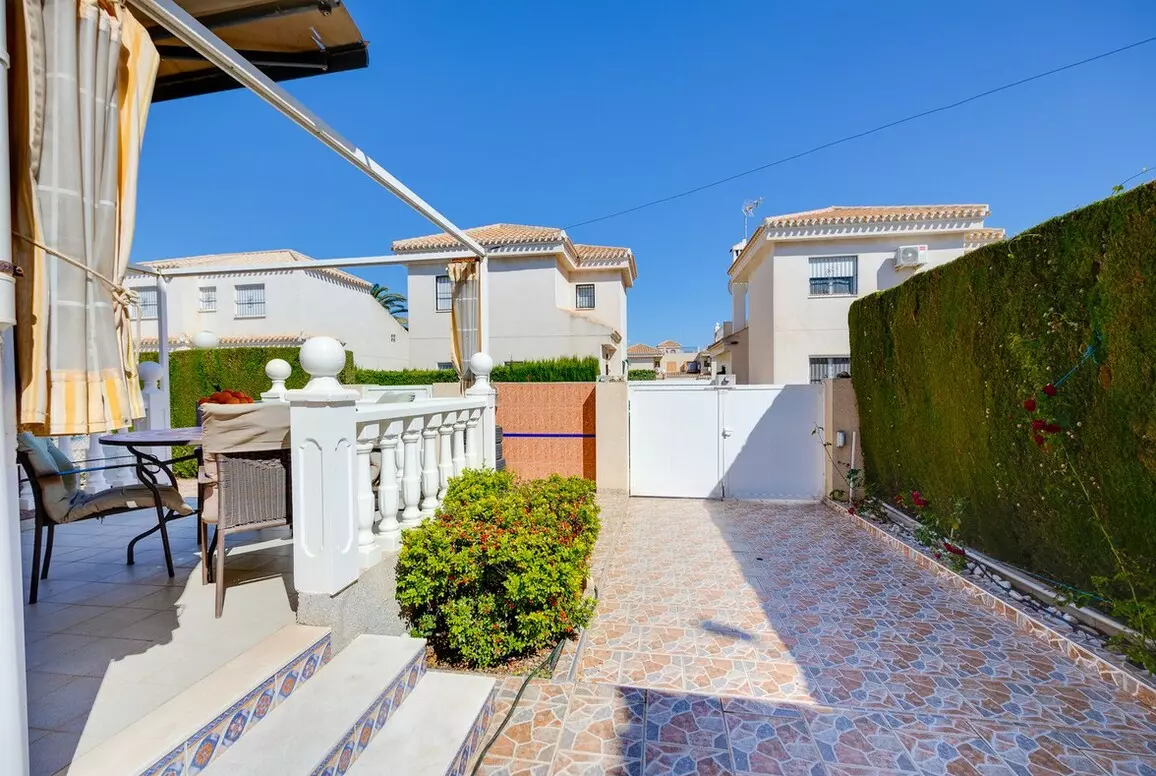 3-bedroom Villa In Orihuela Costa, Spain (125 M²)