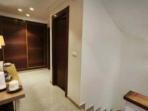 4-bedroom Villa In Alicante, Spain (405 M²)