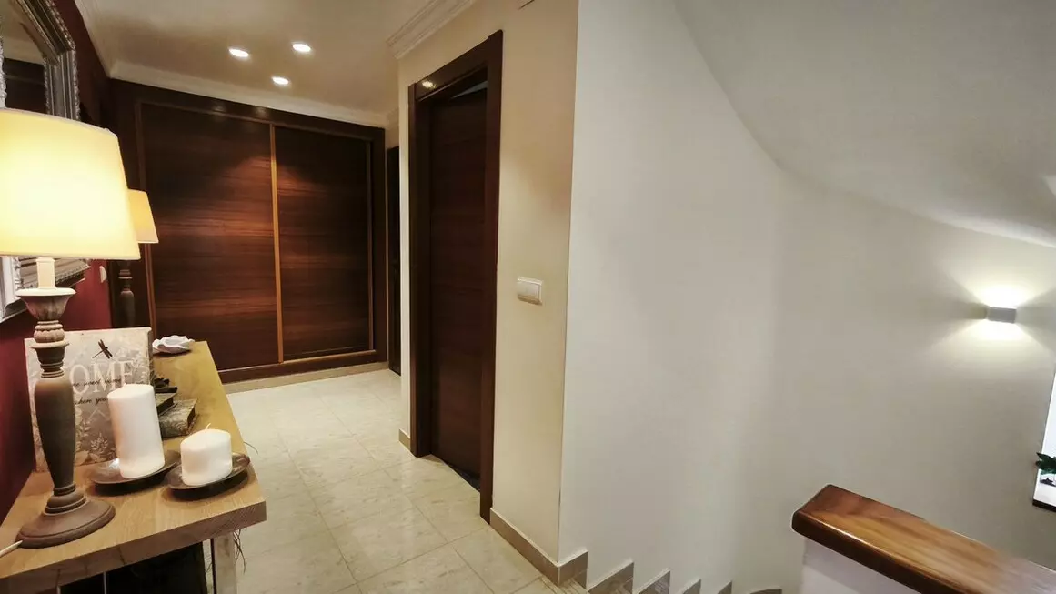4-bedroom Villa In Alicante, Spain (405 M²)