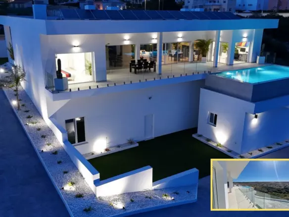 5-bedroom Villa In San Fulgencio, Spain (487 M²)