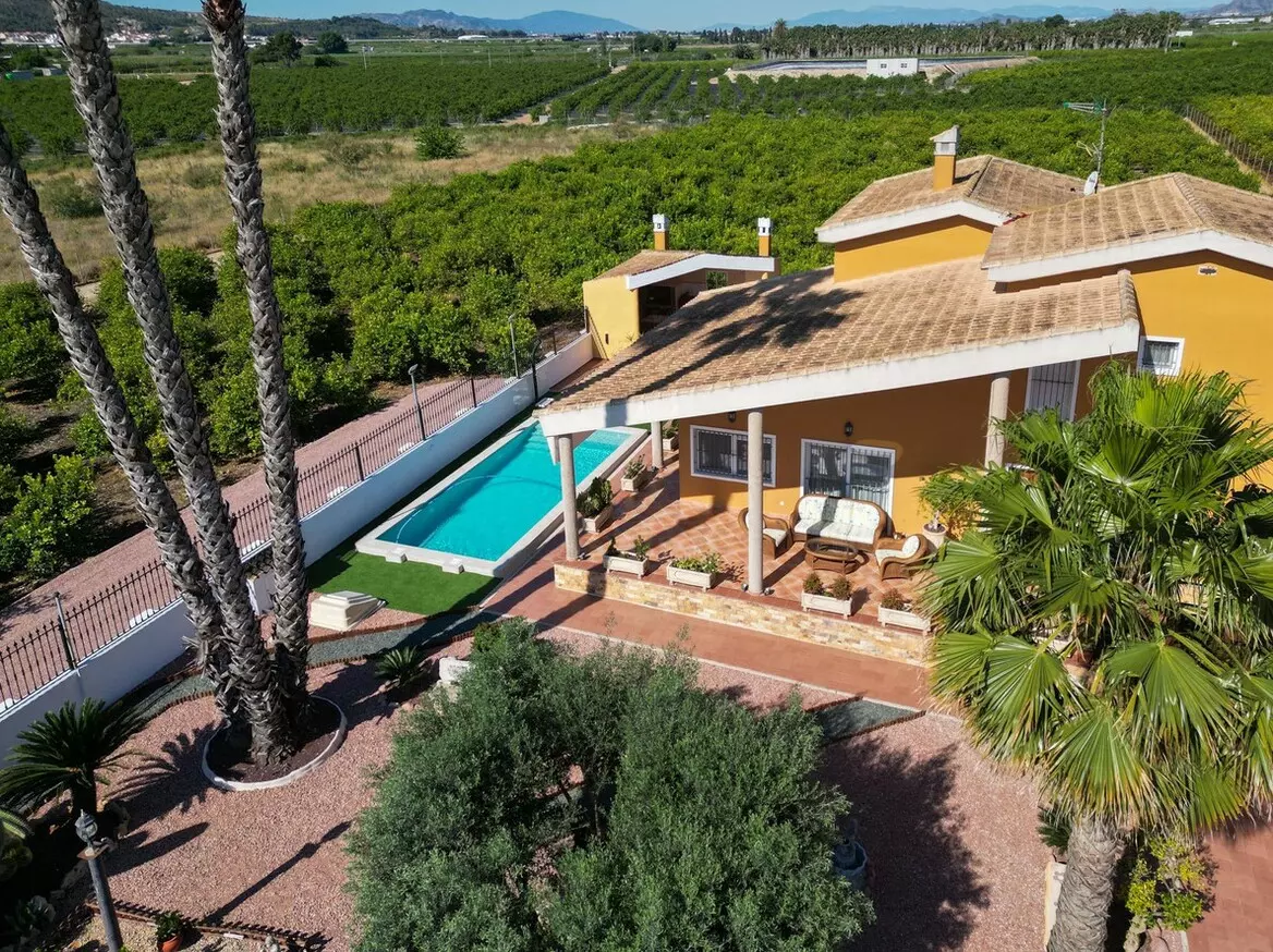4-bedroom Villa In Orihuela, Spain (1.000 M²)
