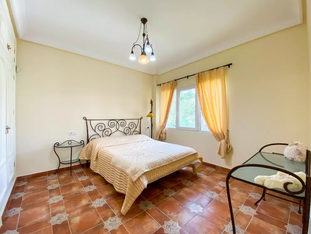 7-bedroom Villa In Orihuela Costa, Spain (430 M²)