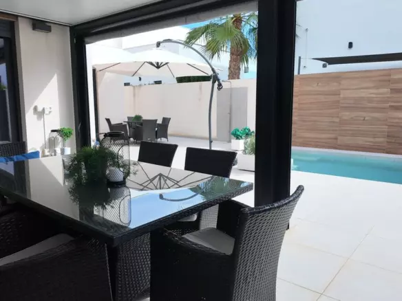 4-bedroom Apartment In Benijofar, Spain (179 M²)
