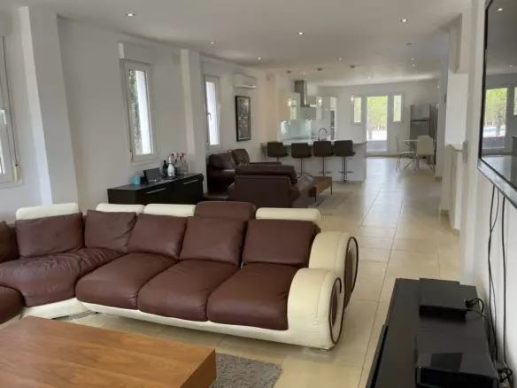 6-bedroom Villa In Monforte Del Cid, Spain (453 M²)