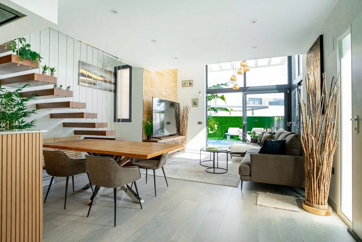 3-bedroom Villa In Orihuela Costa, Spain (104 M²)