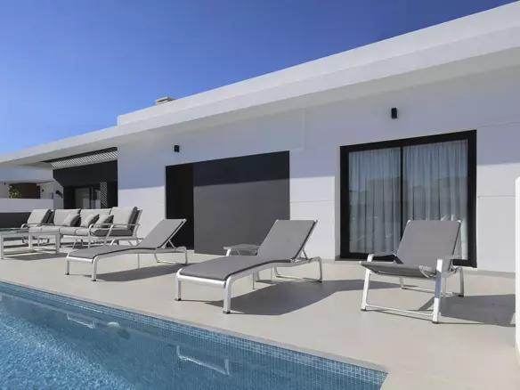 4-bedroom Villa In Rojales, Spain (265 M²)