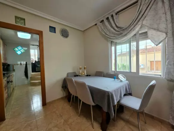 5-bedroom Villa In San Fulgencio, Spain (165 M²)