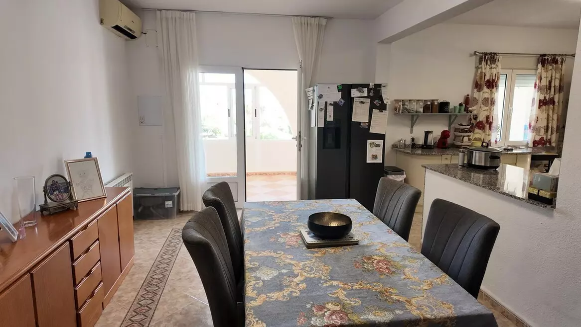 5-bedroom Villa In San Miguel De Salinas, Spain (557 M²)