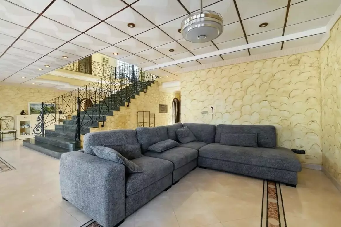 4-bedroom Villa In Orihuela Costa, Spain (400 M²)
