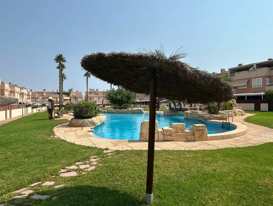 3-bedroom Villa In Santa Pola, Spain (119 M²)