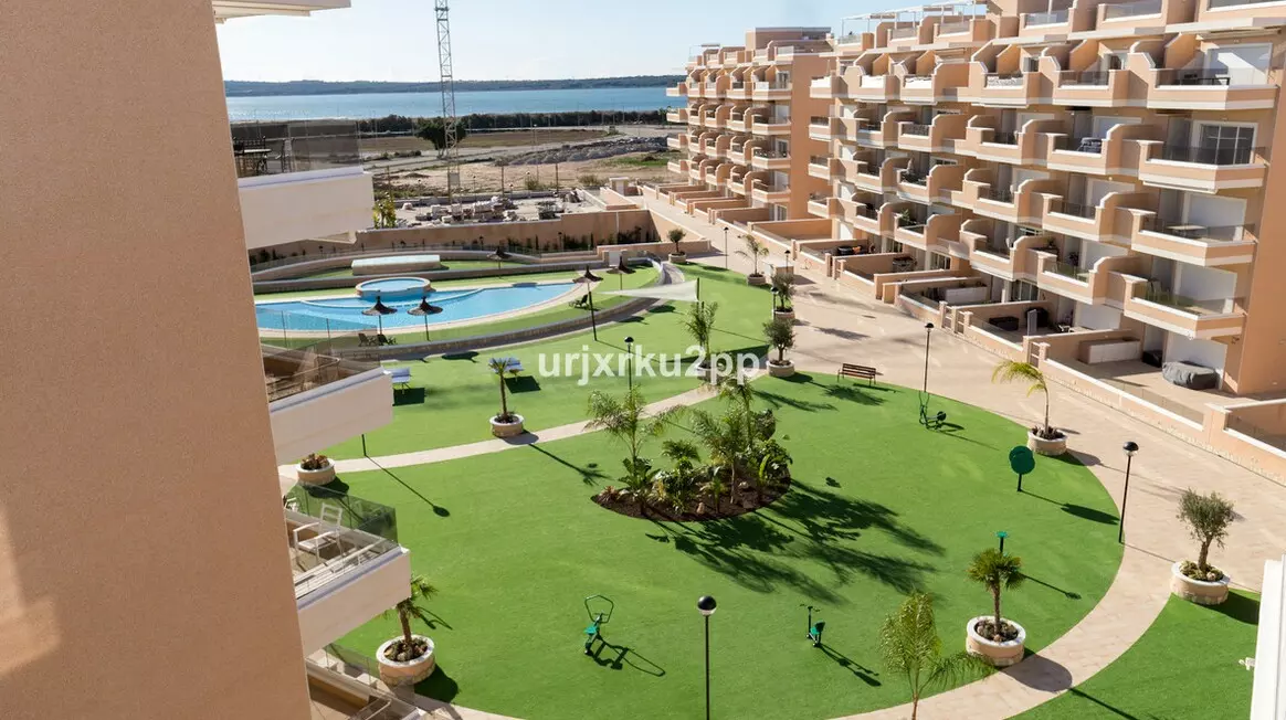 3-bedroom Apartment In Guardamar Del Segura, Spain (101 M²)