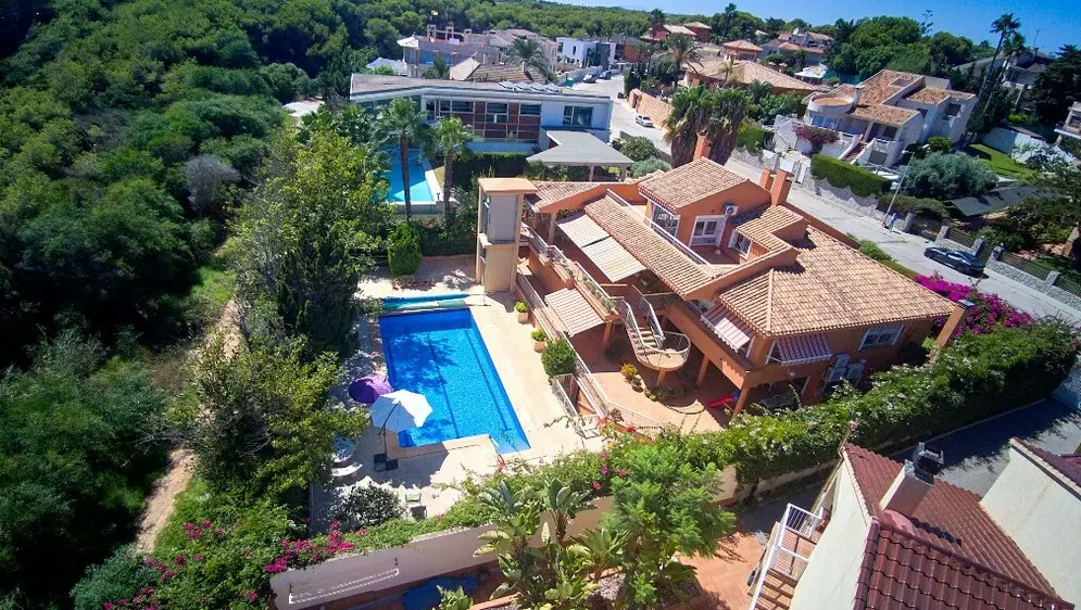 4-bedroom Villa In Orihuela Costa, Spain (487 M²)