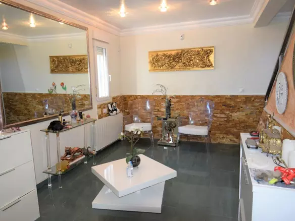 6-bedroom Villa In Guardamar Del Segura, Spain (450 M²)