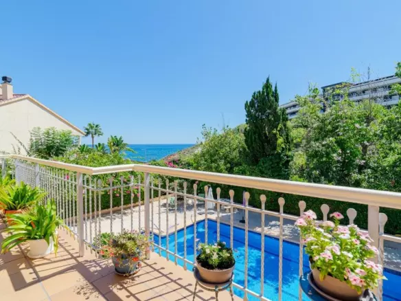 4-bedroom Villa In Orihuela Costa, Spain (487 M²)