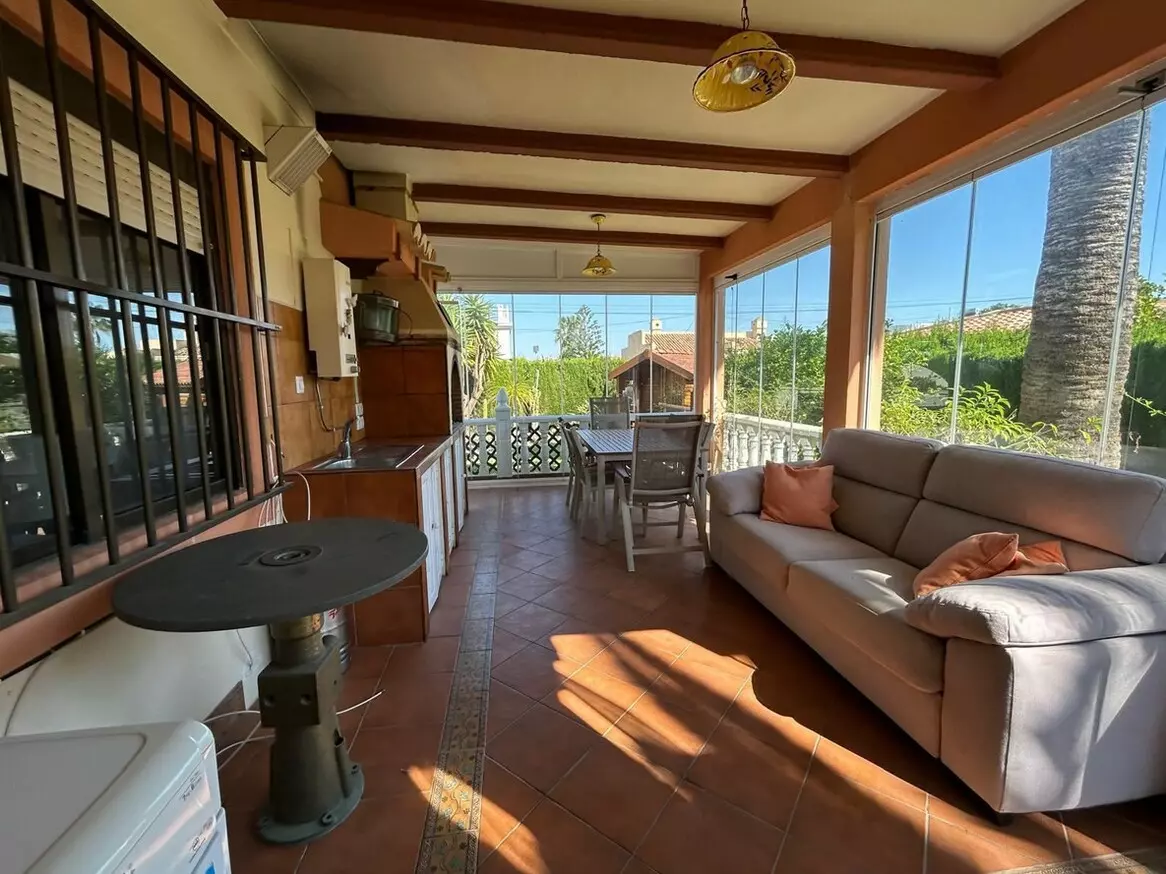 3-bedroom Villa In Cabo Roig, Spain (179 M²)