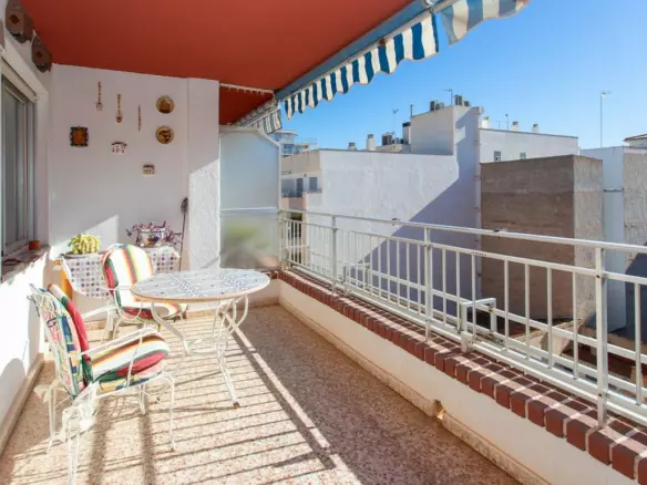 3-bedroom Apartment In Torrevieja, Spain (88 M²)