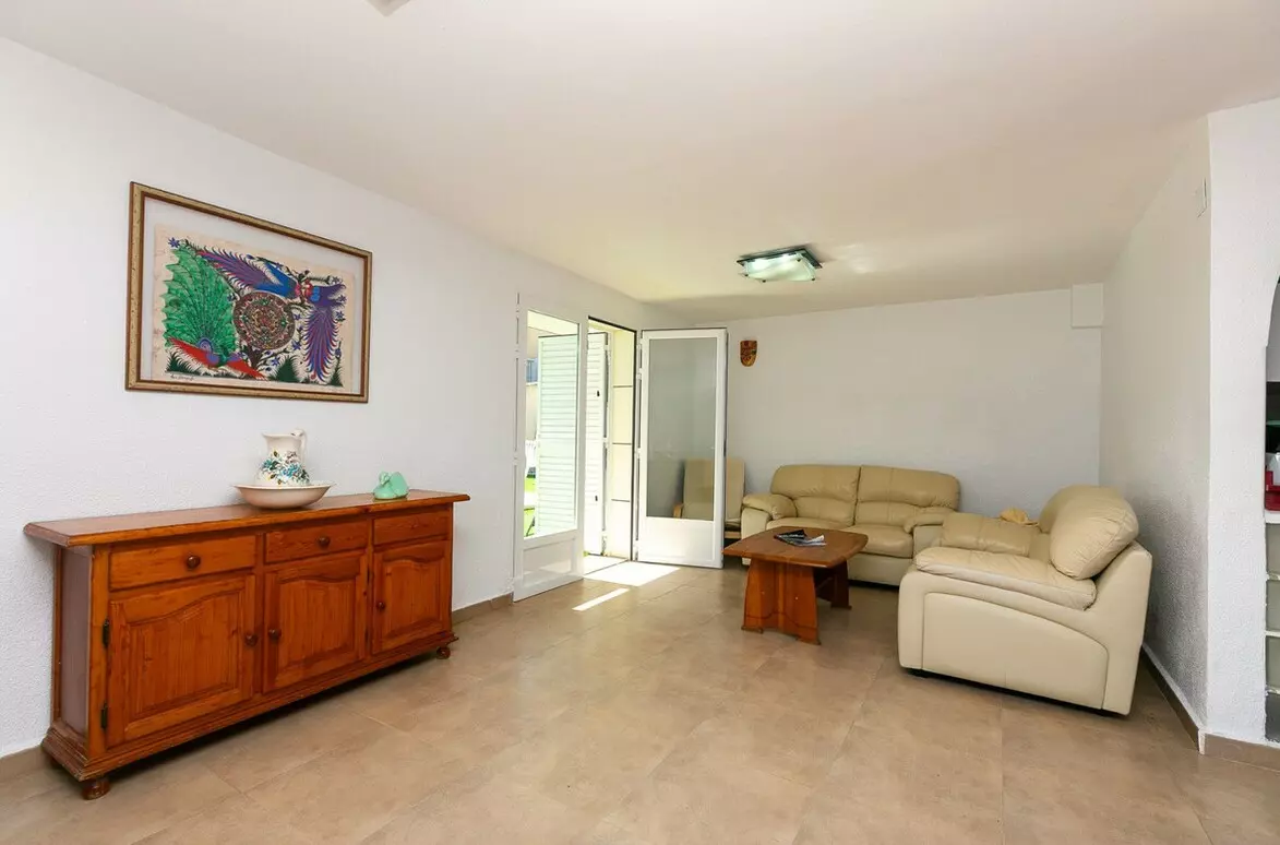 5-bedroom Villa In Orihuela Costa, Spain (293 M²)