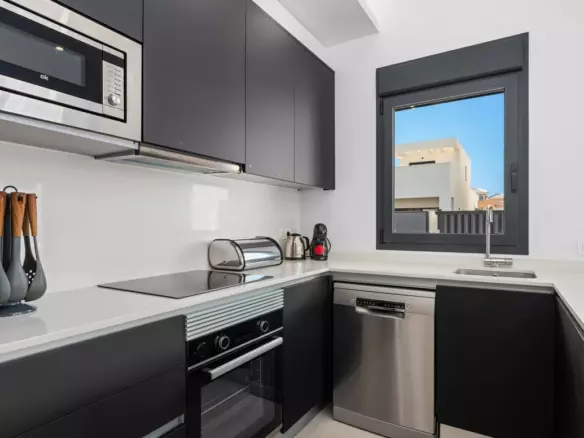 3-bedroom Semi In San Fulgencio, Spain (226 M²)