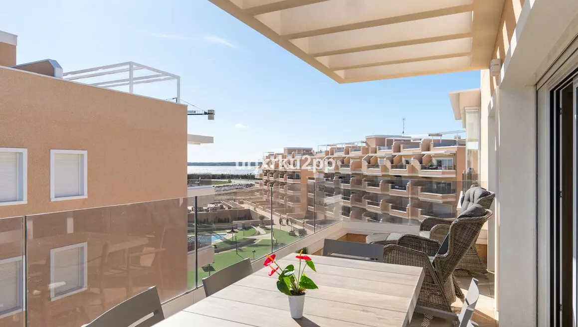 3-bedroom Apartment In Guardamar Del Segura, Spain (101 M²)