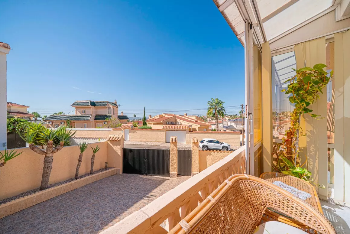 5-bedroom Villa In Rojales, Spain (97 M²)