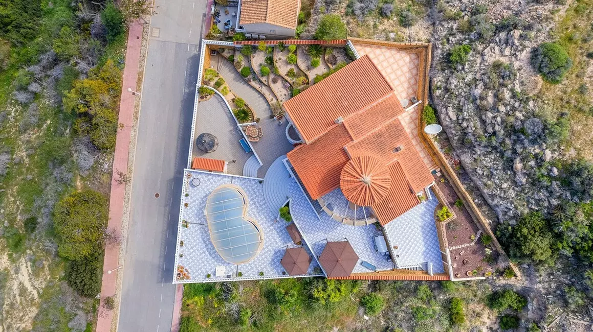 7-bedroom Villa In Rojales, Spain (179 M²)