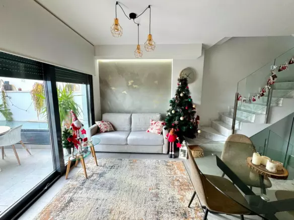 4-bedroom Townhouse In Guardamar Del Segura, Spain (139 M²)