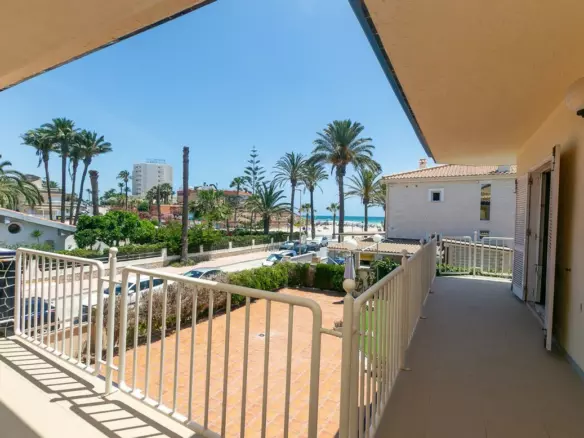 5-bedroom Villa In Orihuela Costa, Spain (293 M²)