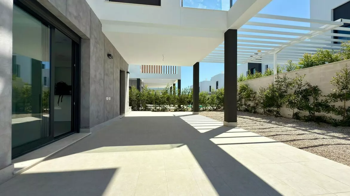 4-bedroom Villa In Alicante, Spain (224 M²)