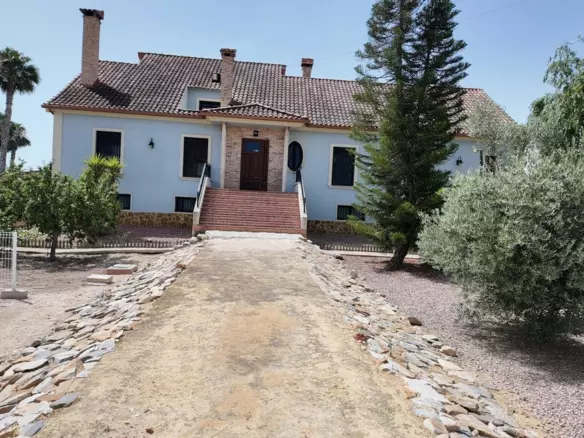 6-bedroom Villa In San Isidro, Spain (447 M²)