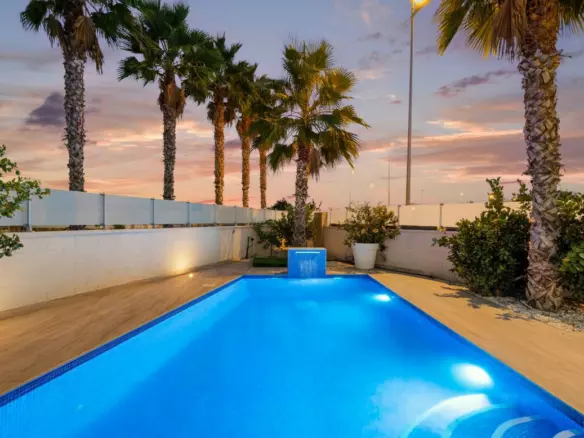 5-bedroom Villa In Orihuela Costa, Spain (180 M²)