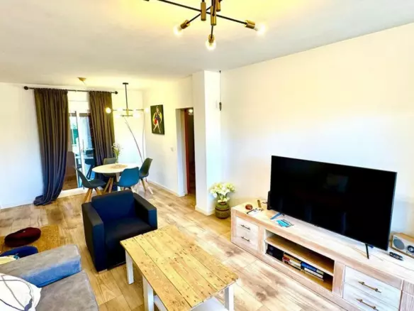 2-bedroom Apartment In Santa Pola, Spain (85 M²)