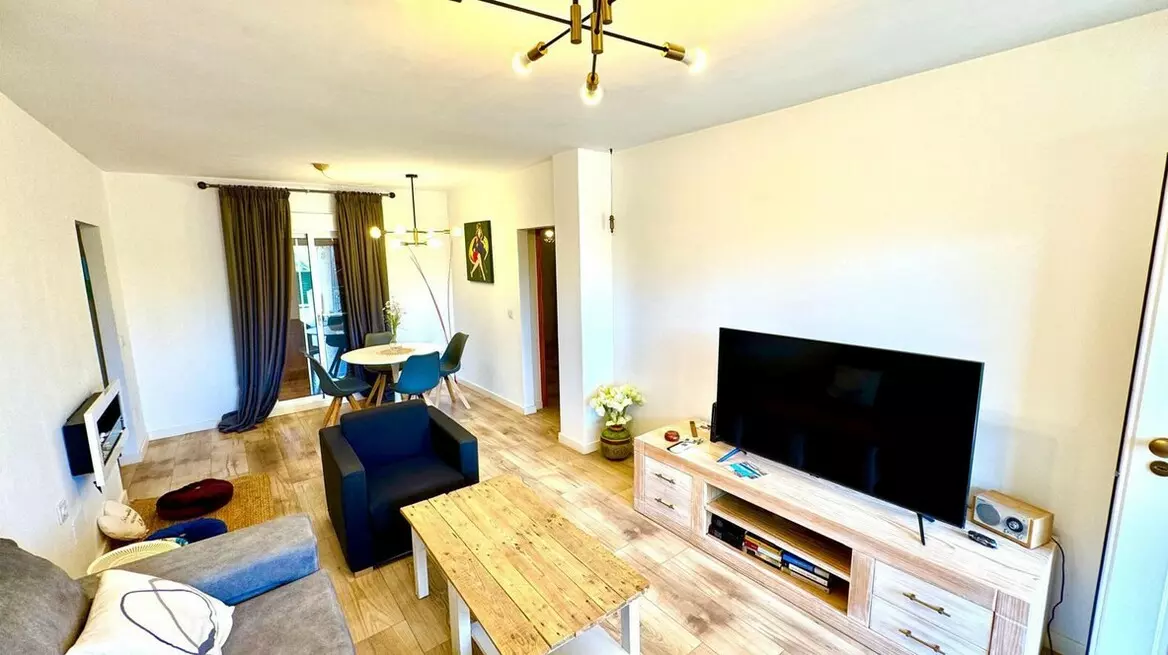 2-bedroom Apartment In Santa Pola, Spain (85 M²)