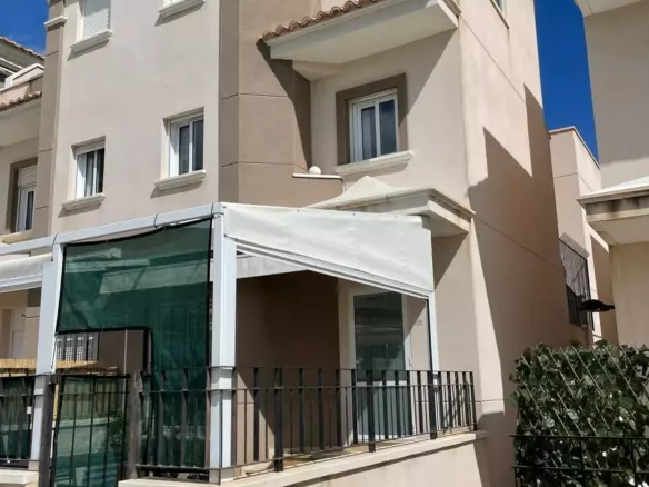 3-bedroom Town House In Santa Pola, Spain (140 M²)