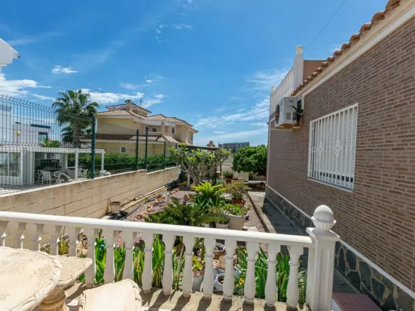 4-bedroom Villa In Orihuela Costa, Spain (158 M²)