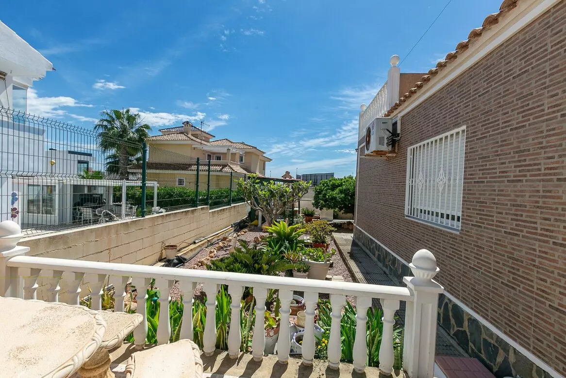 4-bedroom Villa In Orihuela Costa, Spain (158 M²)