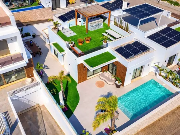 4-bedroom Villa In San Miguel De Salinas, Spain (256 M²)