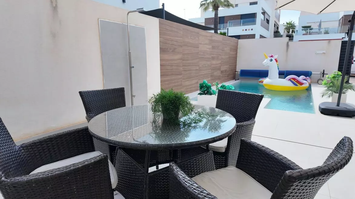 4-bedroom Apartment In Benijofar, Spain (179 M²)