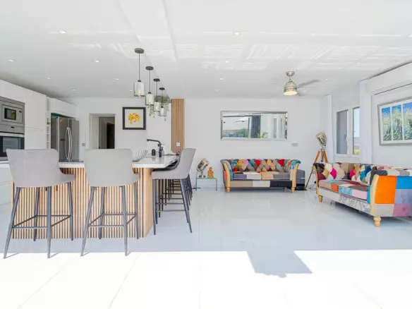 3-bedroom Villa In Orihuela Costa, Spain (211 M²)
