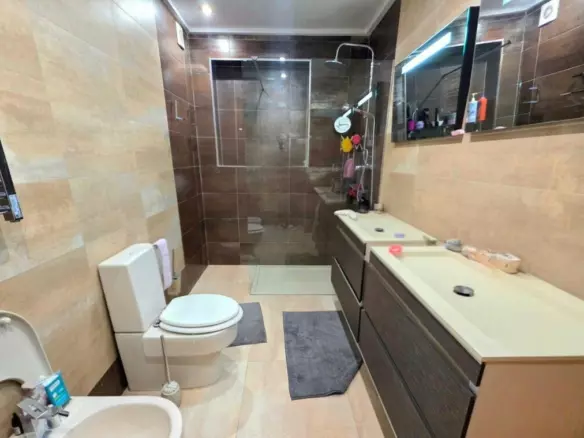 5-bedroom Villa In Orihuela Costa, Spain (265 M²)