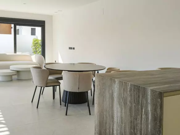 4-bedroom Villa In Rojales, Spain (265 M²)