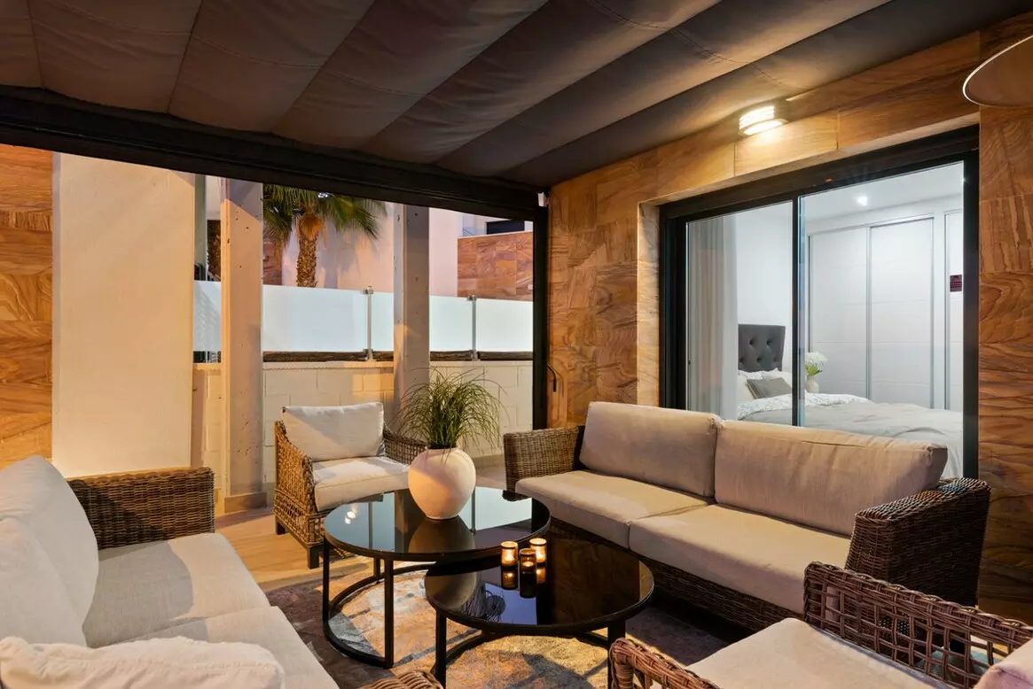 5-bedroom Villa In Orihuela Costa, Spain (180 M²)