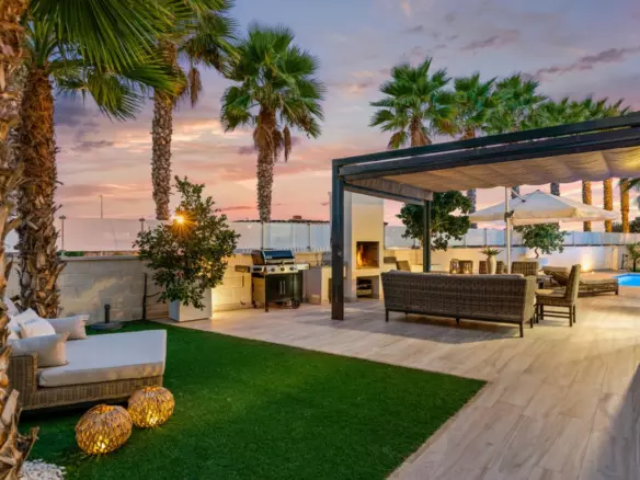5-bedroom Villa In Orihuela Costa, Spain (180 M²)