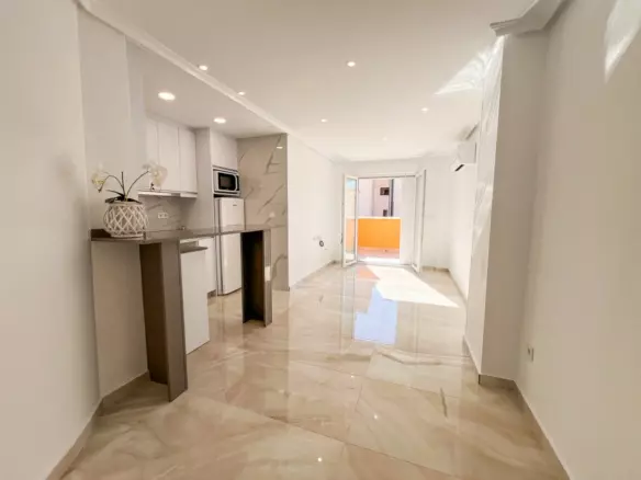 2-bedroom Apartment In Torrevieja, Spain (76 M²)